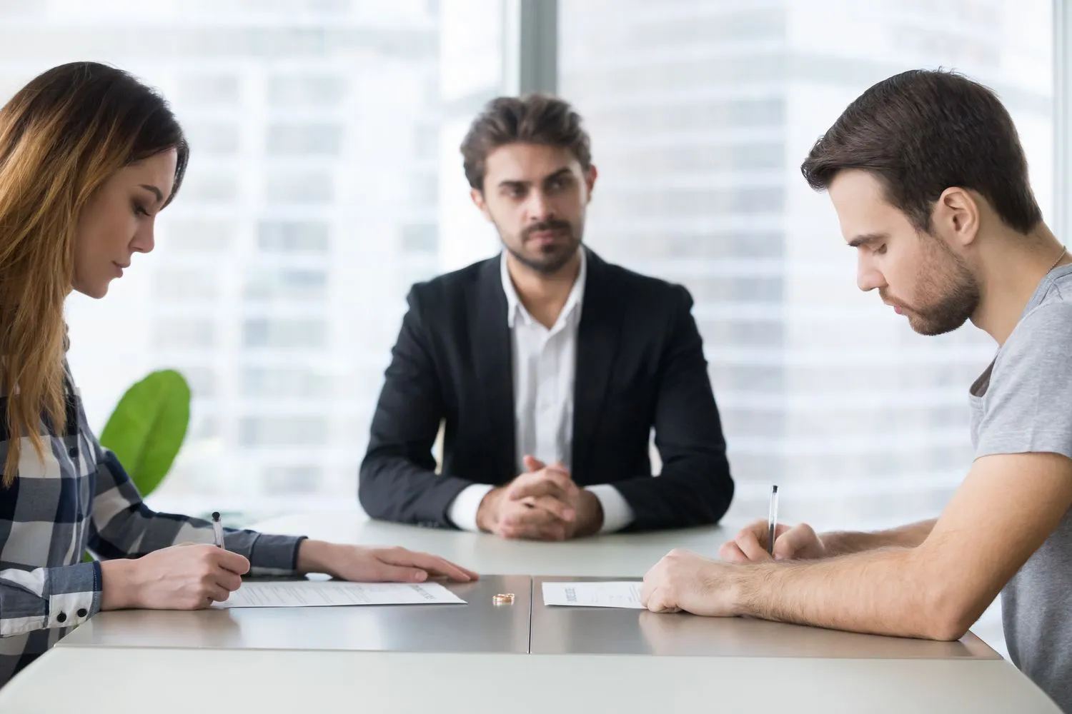 How EH Mediation Guides Couples Toward Fair and Balanced Outcomes Greater London